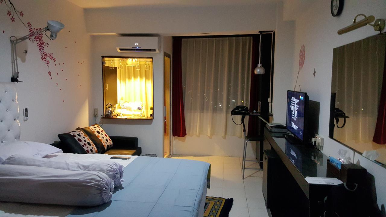 RedDoorz Apartment @ Emerald Towers Bandung Exterior foto