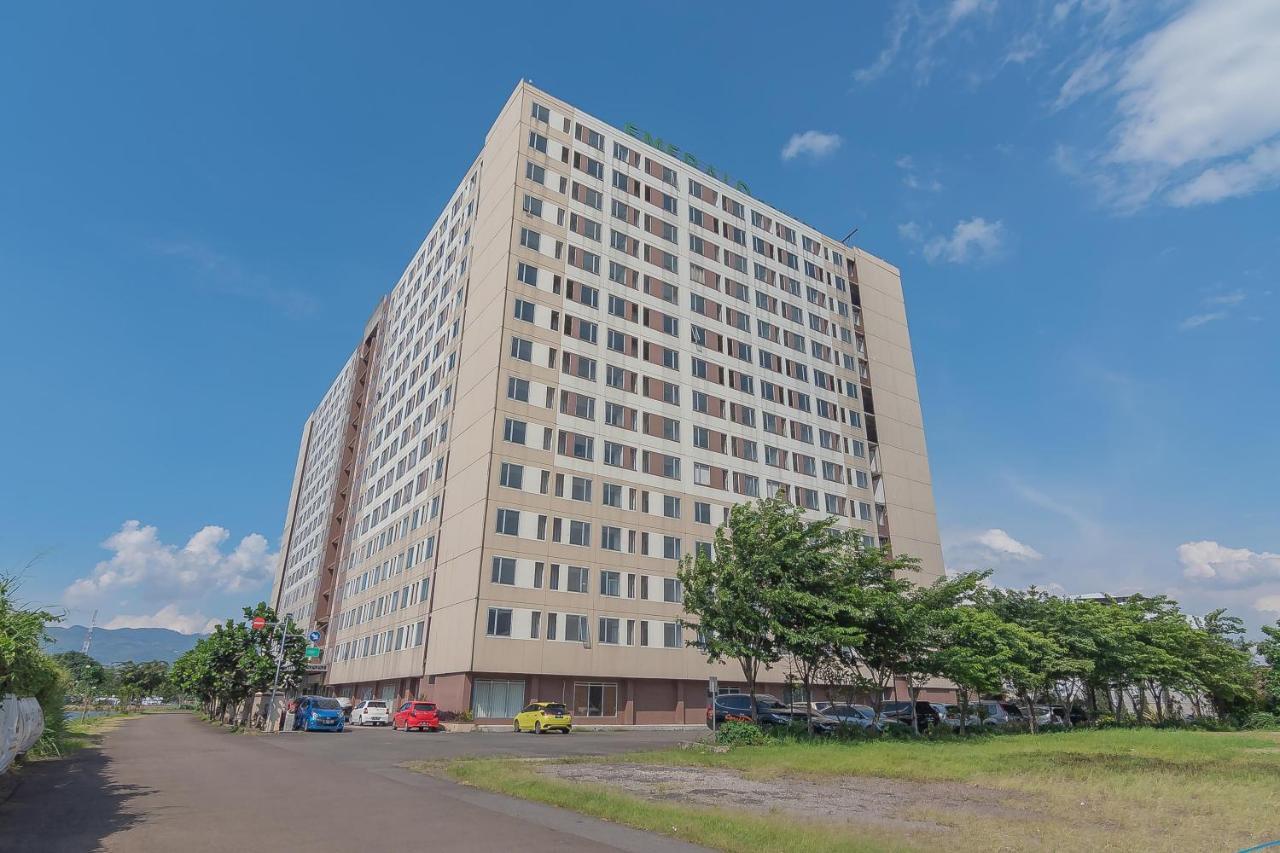 RedDoorz Apartment @ Emerald Towers Bandung Exterior foto