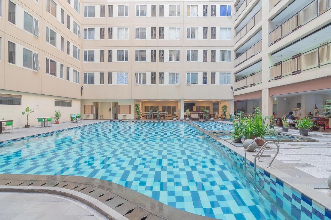 RedDoorz Apartment @ Emerald Towers Bandung Exterior foto